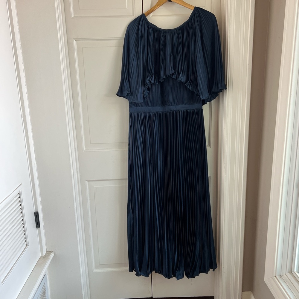 Elegant Mac Duggal Blue Pleated Dress